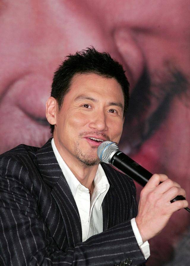 黎明分享女儿照片,小眼睛很像妈妈,四大天王齐齐当上父亲了_传统_时候