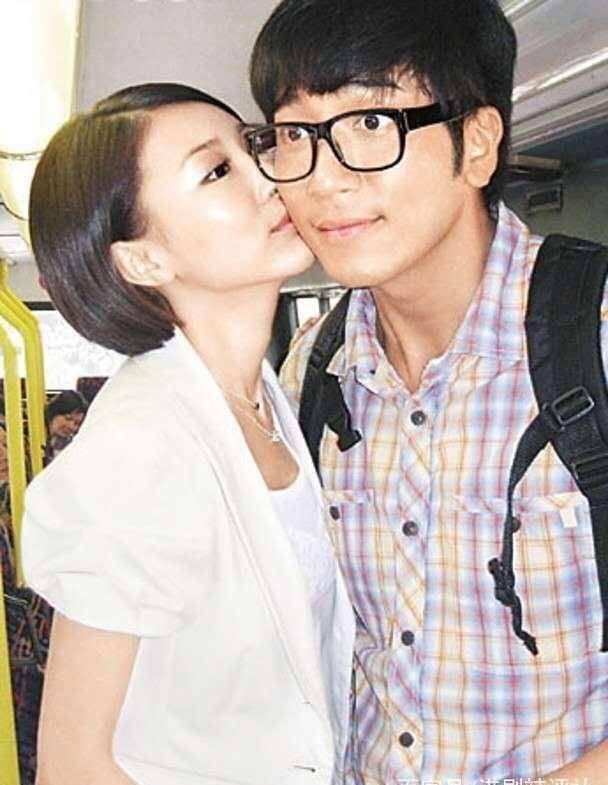 其后没多久,她又获钦点与吴卓羲在《女王办公室》里"大谈恋爱",完美