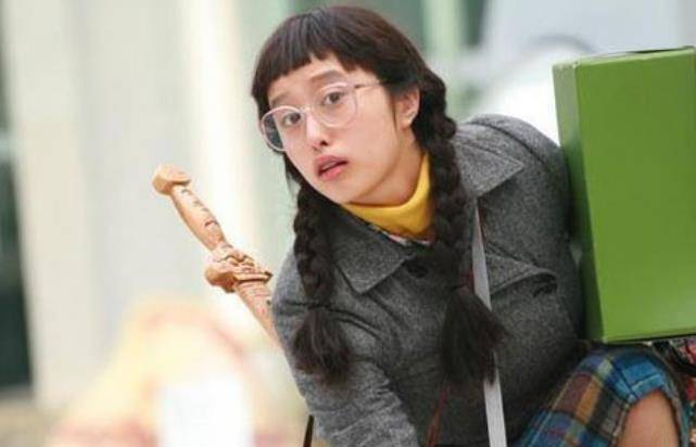 《丑女无敌》成名,消失三年以为退圈了,没想到早就离去_王洁曦_因为