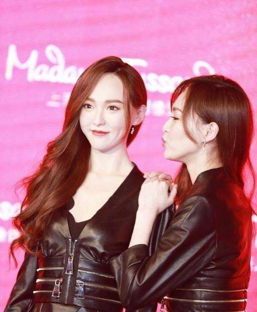 刘亦菲的像双胞胎,唐嫣化身为迷妹花样摆拍_杨紫_杨颖_赵丽颖