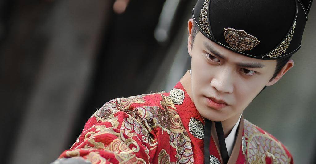 任嘉伦实红出圈!