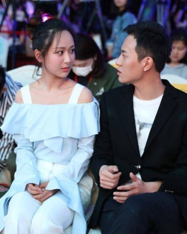 杨紫前男友秦俊杰秀恩爱,牵手接吻摸臀不避讳,牵手一起进入酒店