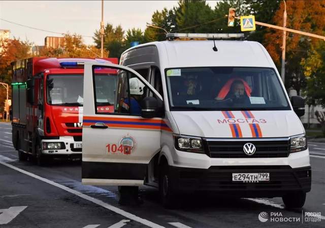 乌克兰无人机长途奔袭,两架袭击莫斯科,17架扑向克里米亚