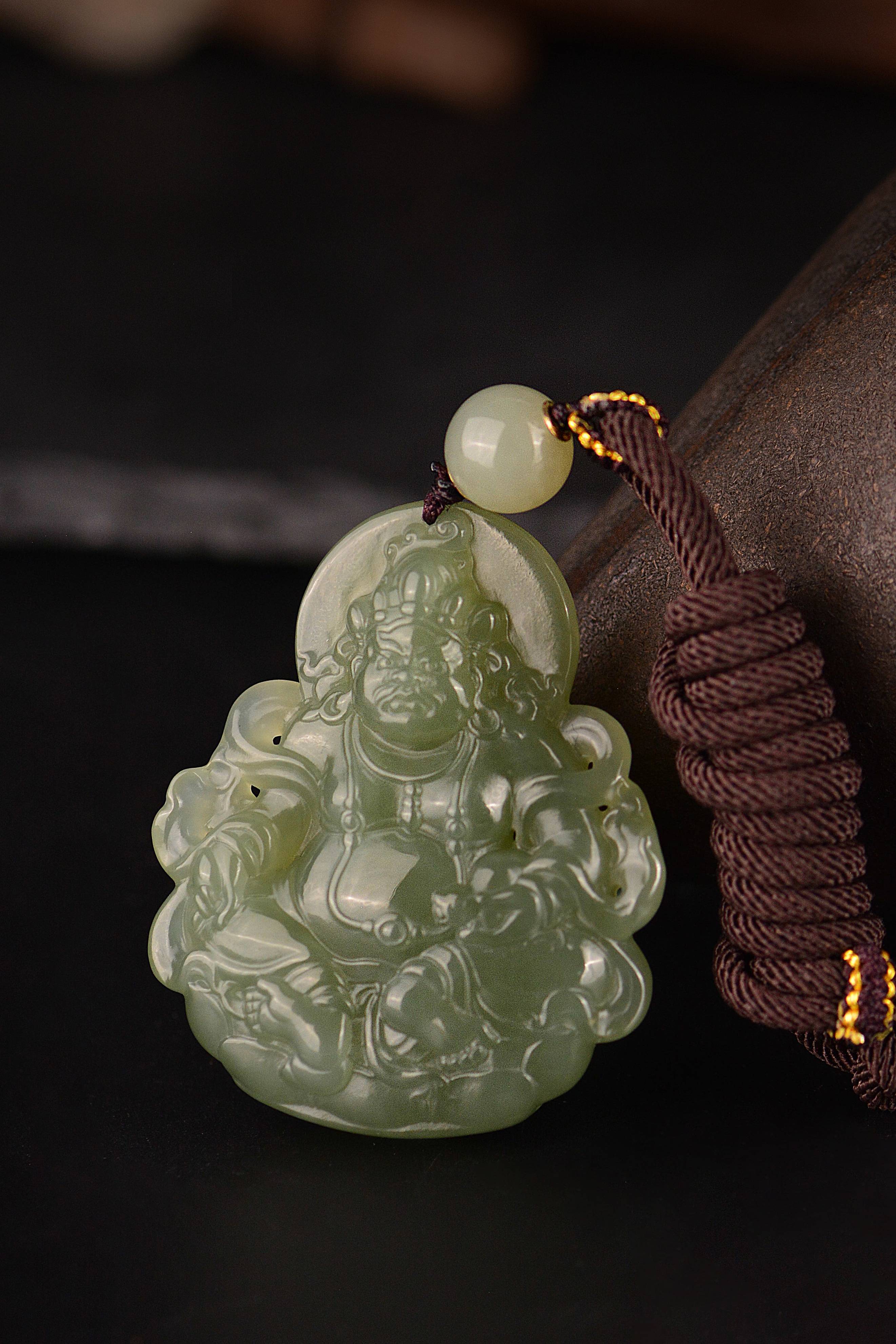 碧水沁和田玉|碧波荡漾,绿水微澜_颜色_价格_市场追捧