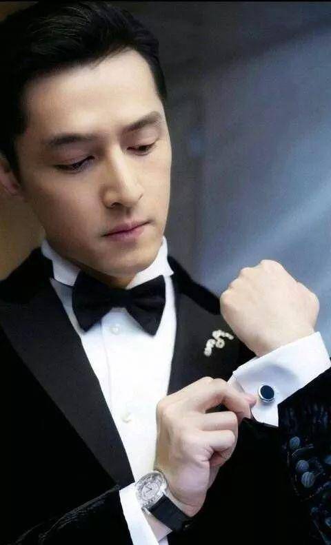 林更新摇摆不定的态度惹得校长不悦,如今他和校长关系越来越疏远_胡歌