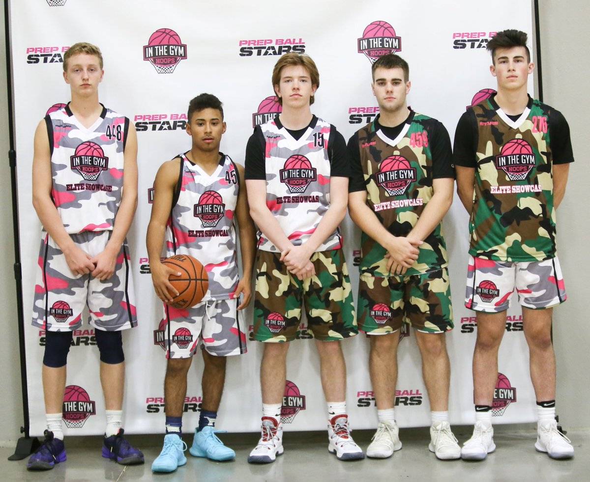 julian newman 曾被称为"百年一遇的篮球神童",出生于 2001 年,从 3