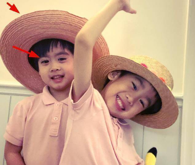 林志颖儿子近照,双胞胎哥哥像极了kimi,4岁弟弟双眼皮抢镜_陈若仪