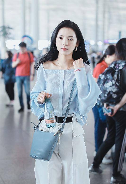 张予曦古装初秀引热议,这大概就是网红和演员脸的差别吧!