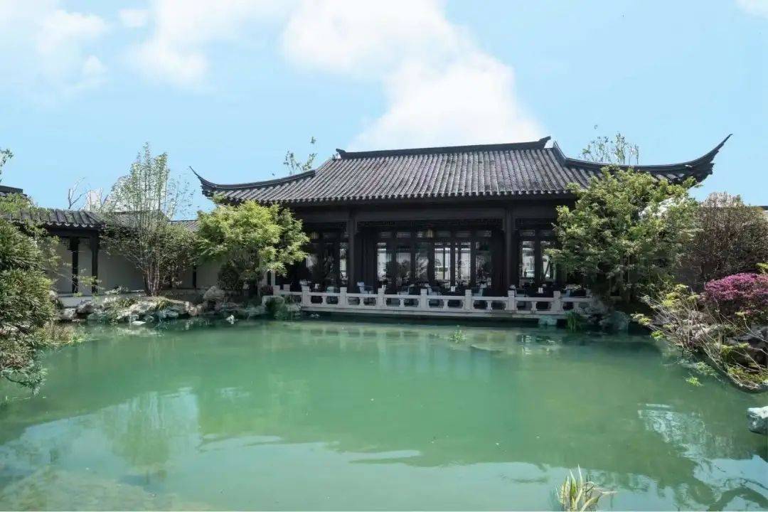 绿城·盐官理想水镇,地处长三角核心区