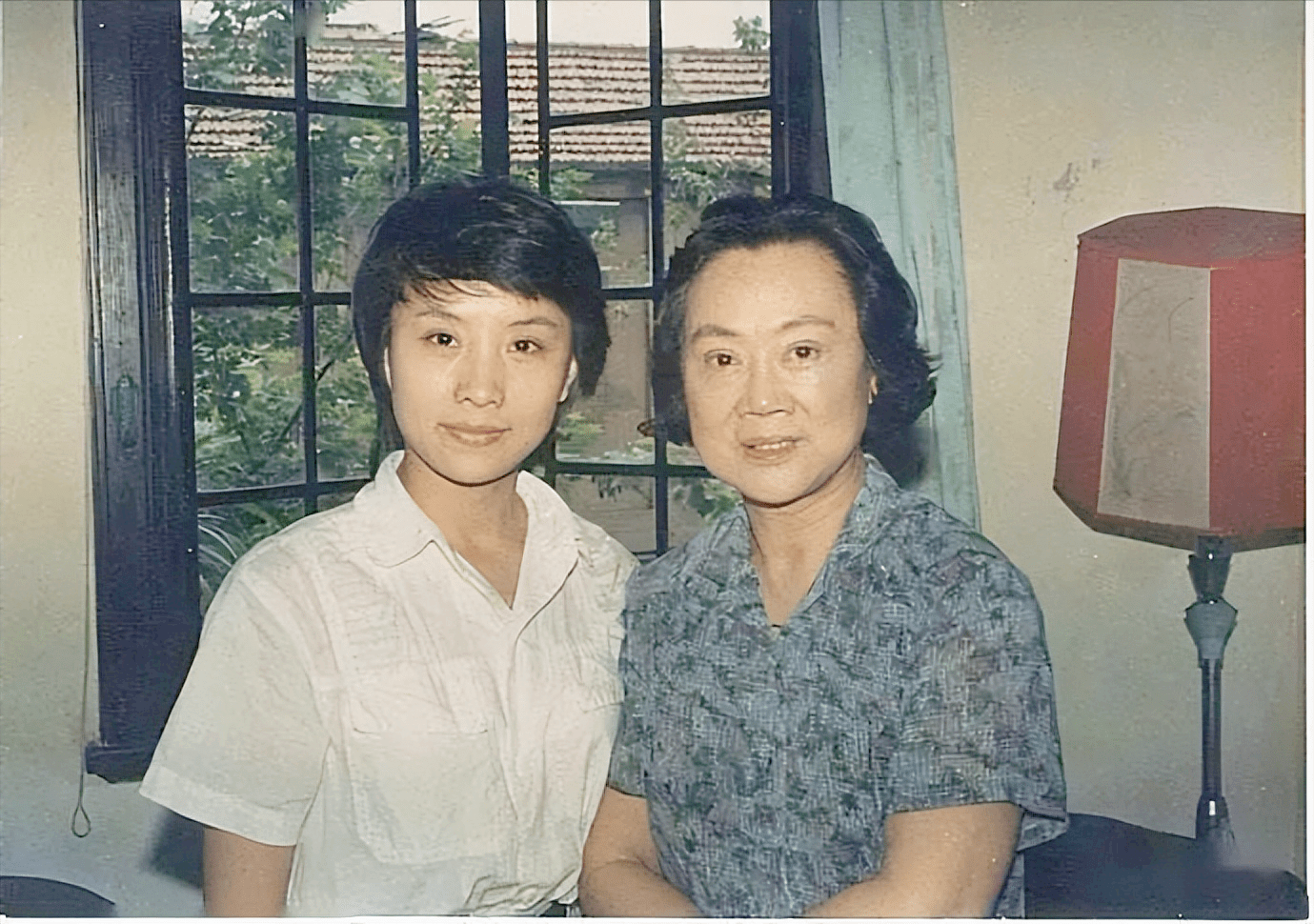 越剧名家吴凤花:因演戏被毁容,嫁画家丈夫现在怎样了?_剧照_角色_绍兴