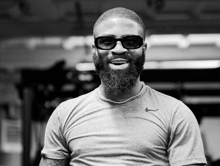 espn评论员马克-克里格尔说:"富尔顿曾是一名不败的拳王,一个拳击高手