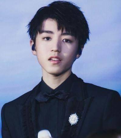 唐国强不知道王俊凯是谁?还要批评王俊凯?_基金会_事情_社会