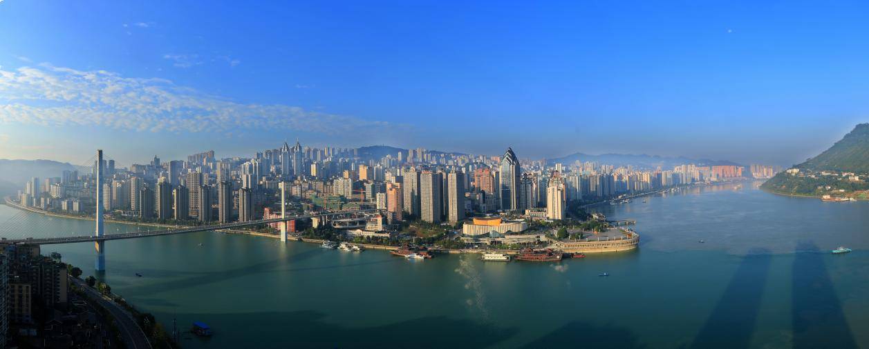 升级建设涪陵高新区,成为全市工业产值超千亿的8大园区之一,加速建设