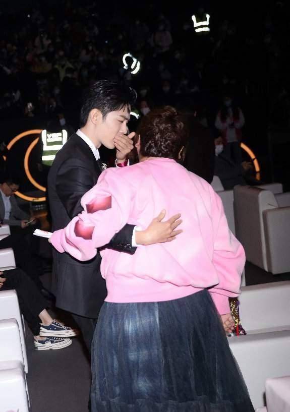 赵丽颖_王俊凯_贾玲