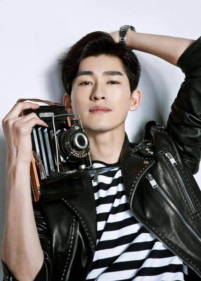 第四名王俊凯他是歌手出道,因为俊秀的外表后来又演戏了,马天宇的性格