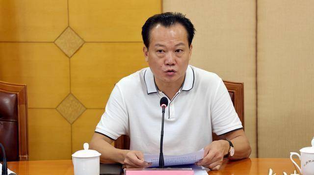 潮州市副市长,潮州市根治拖欠农民工工资工作领导小组组长宋铁出席