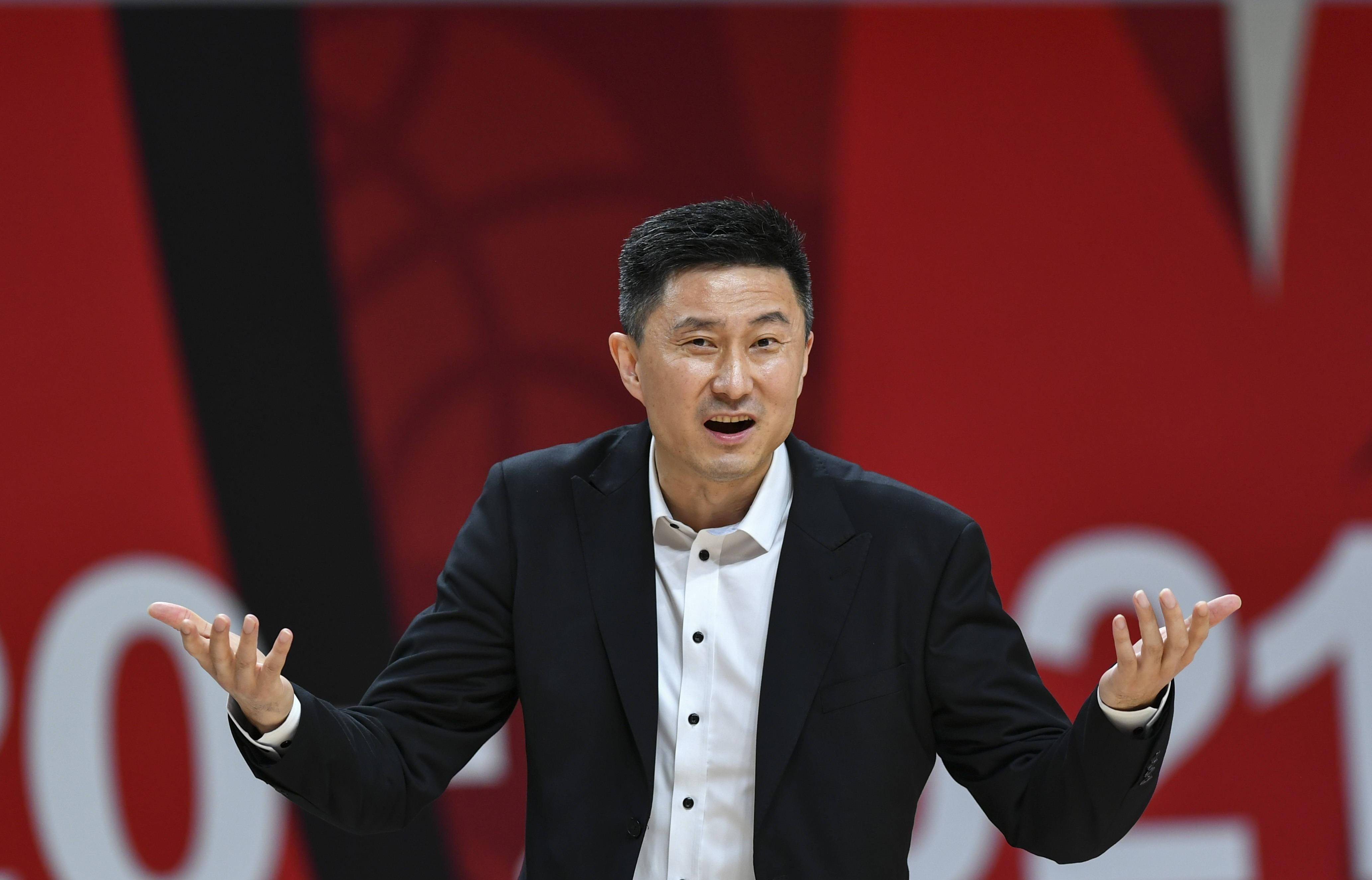 1号位:徐杰,张文逸后卫:林俊涛,赵锦洋小前:李英博