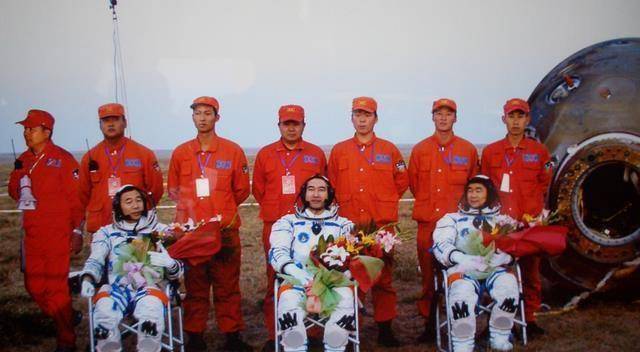 为何不用人造重力，解决宇航员站不起来的问题？存在哪些难点？