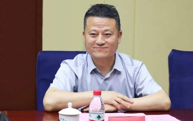 刘松林代表武清区委,区政府对此次签约成功举办表示祝贺,对众望教育