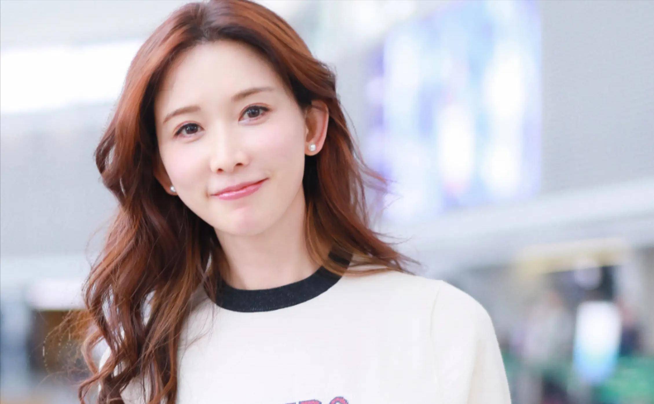 林志玲现身纽约餐厅引关注!