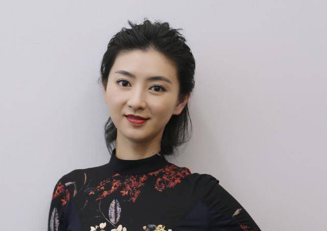 杨蓉请导演给机会,王媛可11个月没戏拍,徐峥说出的原因暗含深意_职业