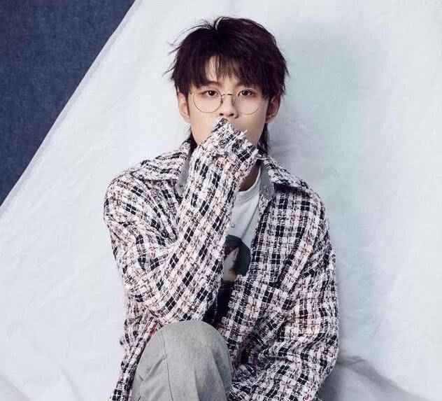 《创造营》男团最大遗憾,何洛洛弃高考,李鑫一落榜,王晨艺退赛_赵磊