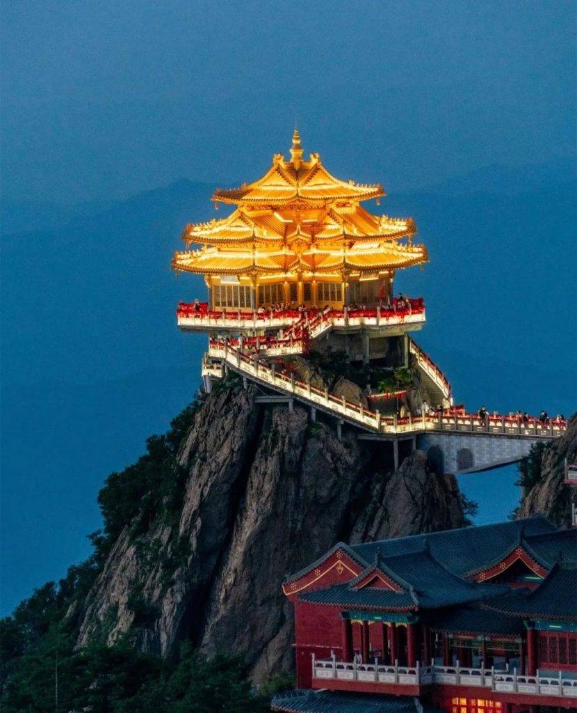 老君山夜色，如此撩人-老君山夜景视频