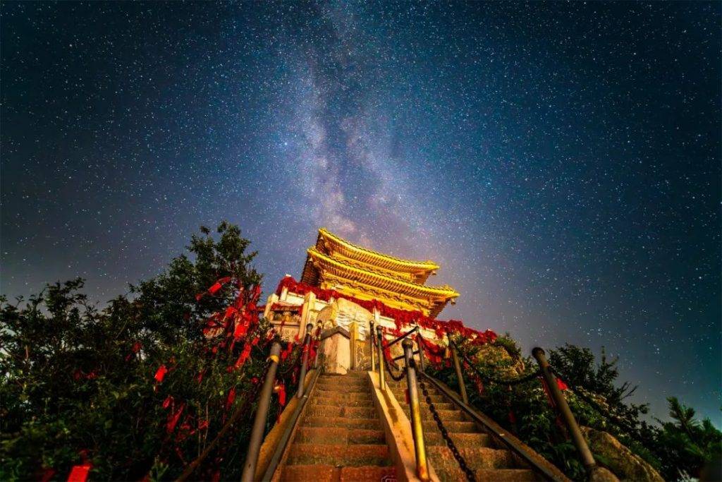 老君山夜色，如此撩人-老君山夜景视频