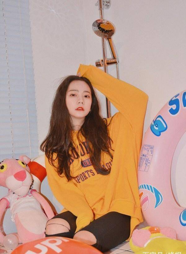 真正的盛世美颜,杨超越只能垫底,她才是无死角美女_实力_气质_戚砚笛