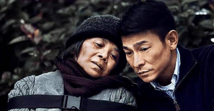 2011年与叶德娴搭档主演文艺片《桃姐》获得第48届台电影金马奖最佳男