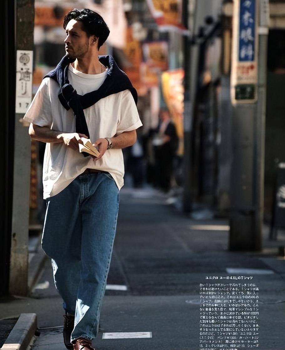 夏天穿搭要适当花一点，这样更有造型感