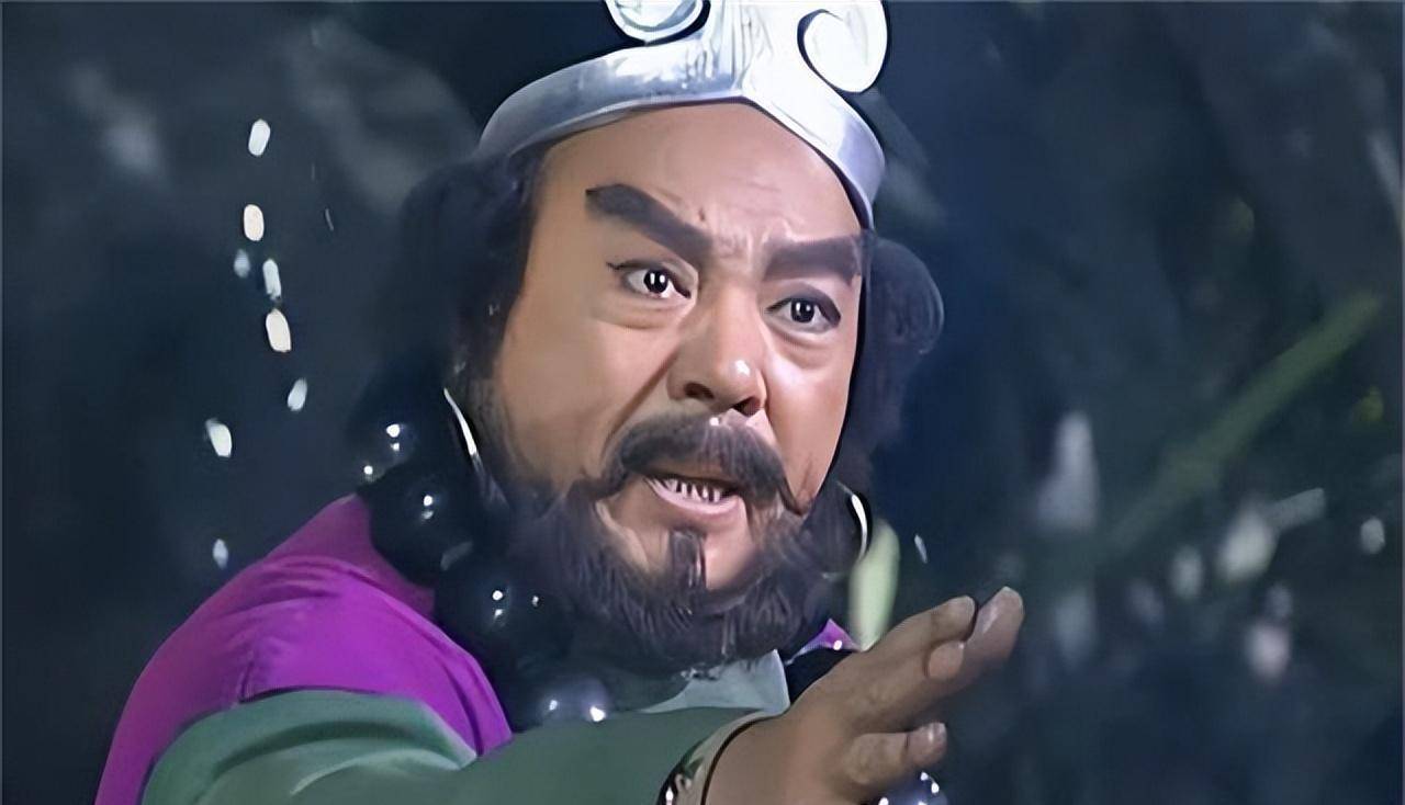 底闭门思过数年,沙僧是悟出许多道理才出山,所以观音赐沙僧法号"悟净"