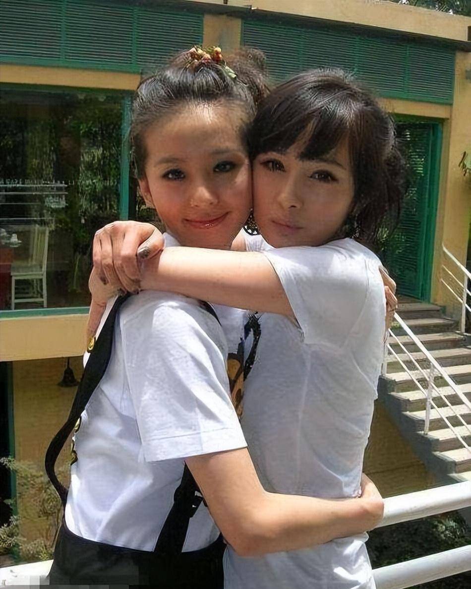 当红时姐妹情深,落魄时落井下石,这8对娱乐圈"闺蜜情"真现实_杨幂