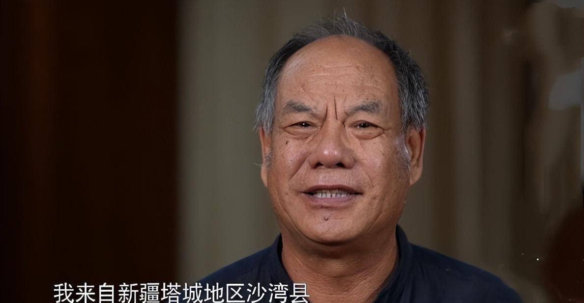马德喜出生新疆 家境贫寒1961年,马德喜出生在新疆塔城地区的沙湾县