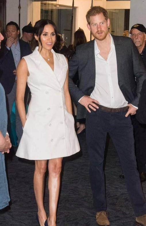 2020年,梅根被前摄影师爆料:事儿多要求高,不允许拍赤脚的画面_汤米