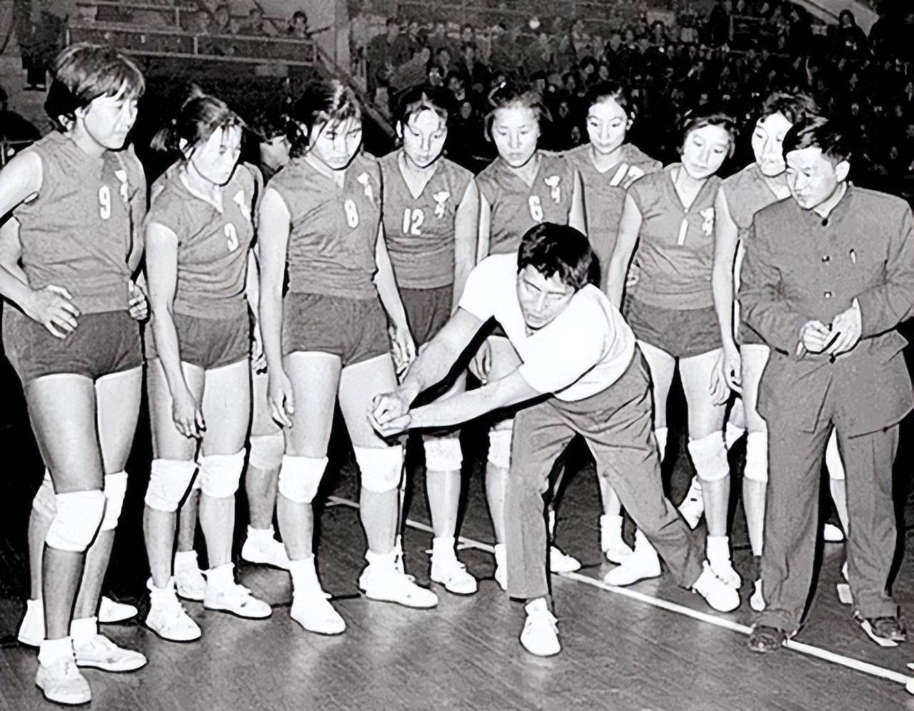 袁伟民近况,84岁高龄身体仍硬朗,曾坦言:郎平是我最得意的弟子_体育