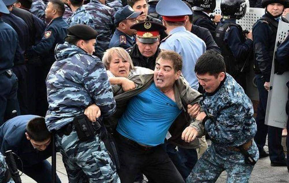 哈萨克斯坦内乱图片