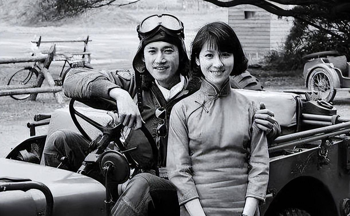 1938年,22岁飞行员陈怀民撞敌机舍身成仁,女友王璐璐投江殉情_日本_架