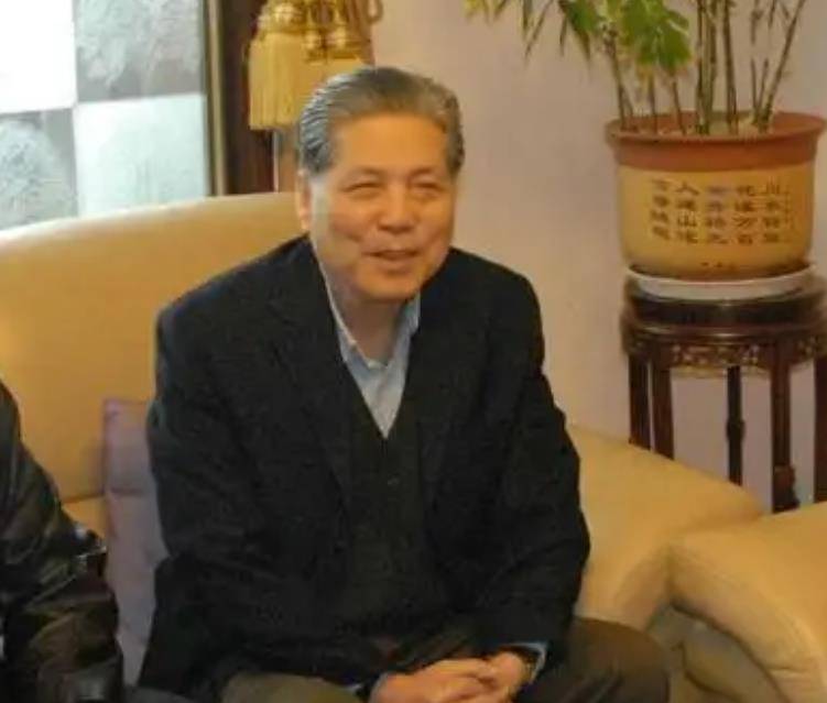 参考资料《中国首席大法医:陈世贤 公安部群众出版社 2003年11月
