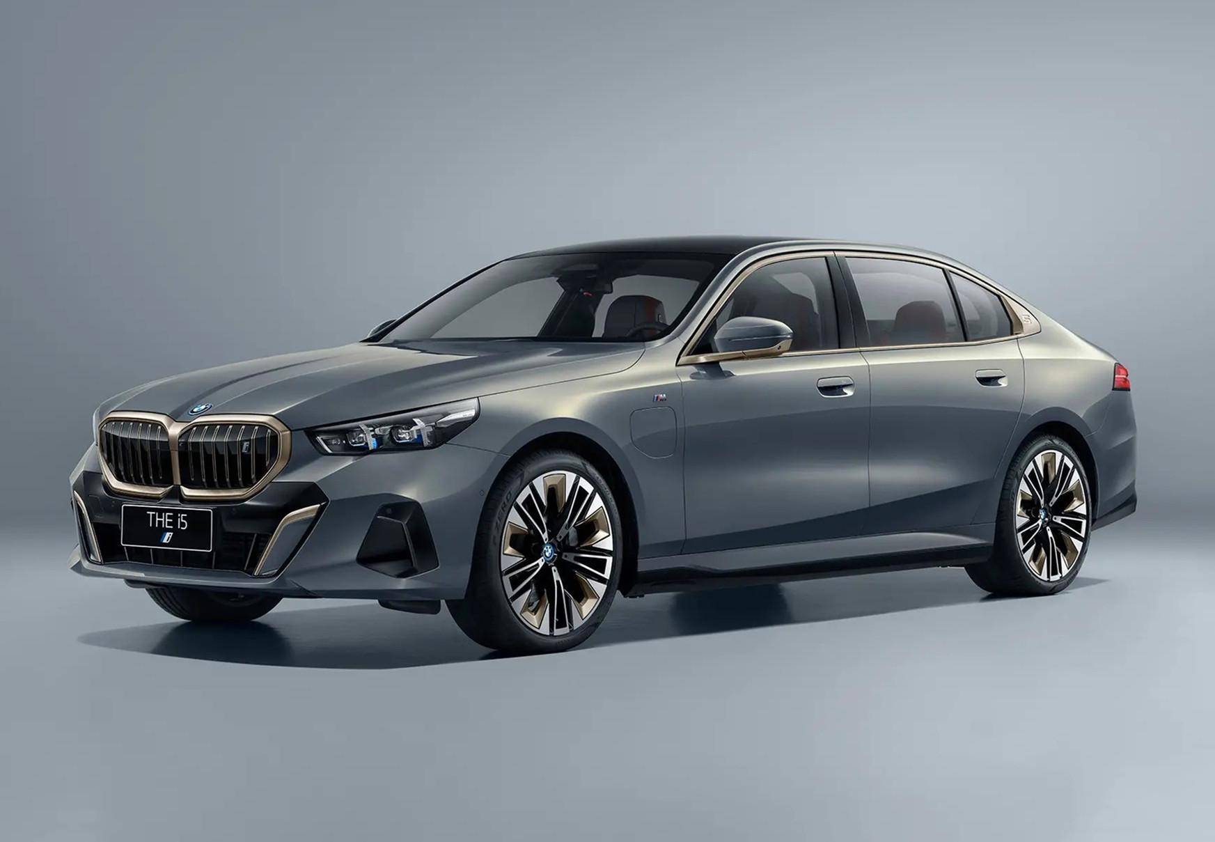 全新一代华晨宝马5系官图发布,7系同款内饰,后排配31英寸大屏_搜狐