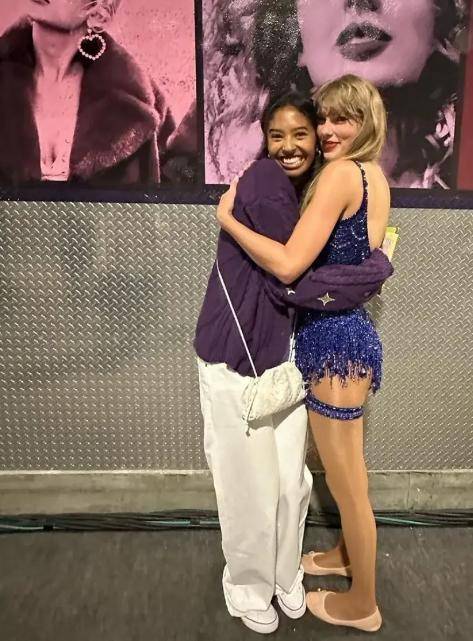 科比女儿大变身,身高1米8身材傲人,同框霉霉比美_娜塔莉亚_瓦妮莎_nba