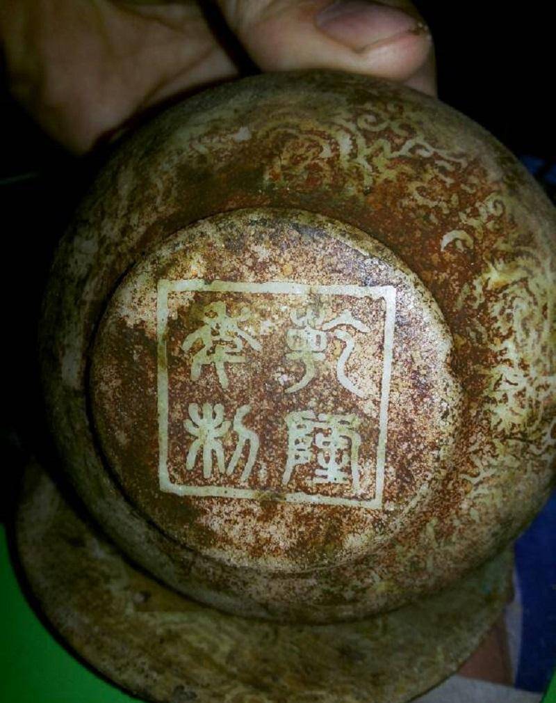 万玉碗鉴定只值5块,专家叫住藏友:你的手串是好东西_和田玉_价值_价格