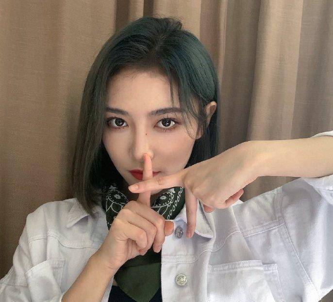 the9集体换新头像,全员比出同一手势,各有各的风格,团魂炸裂_感觉