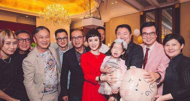 挤走袁立,博纳老板娘的上位手段你想象不到_金巧巧_臧黎璐_公主