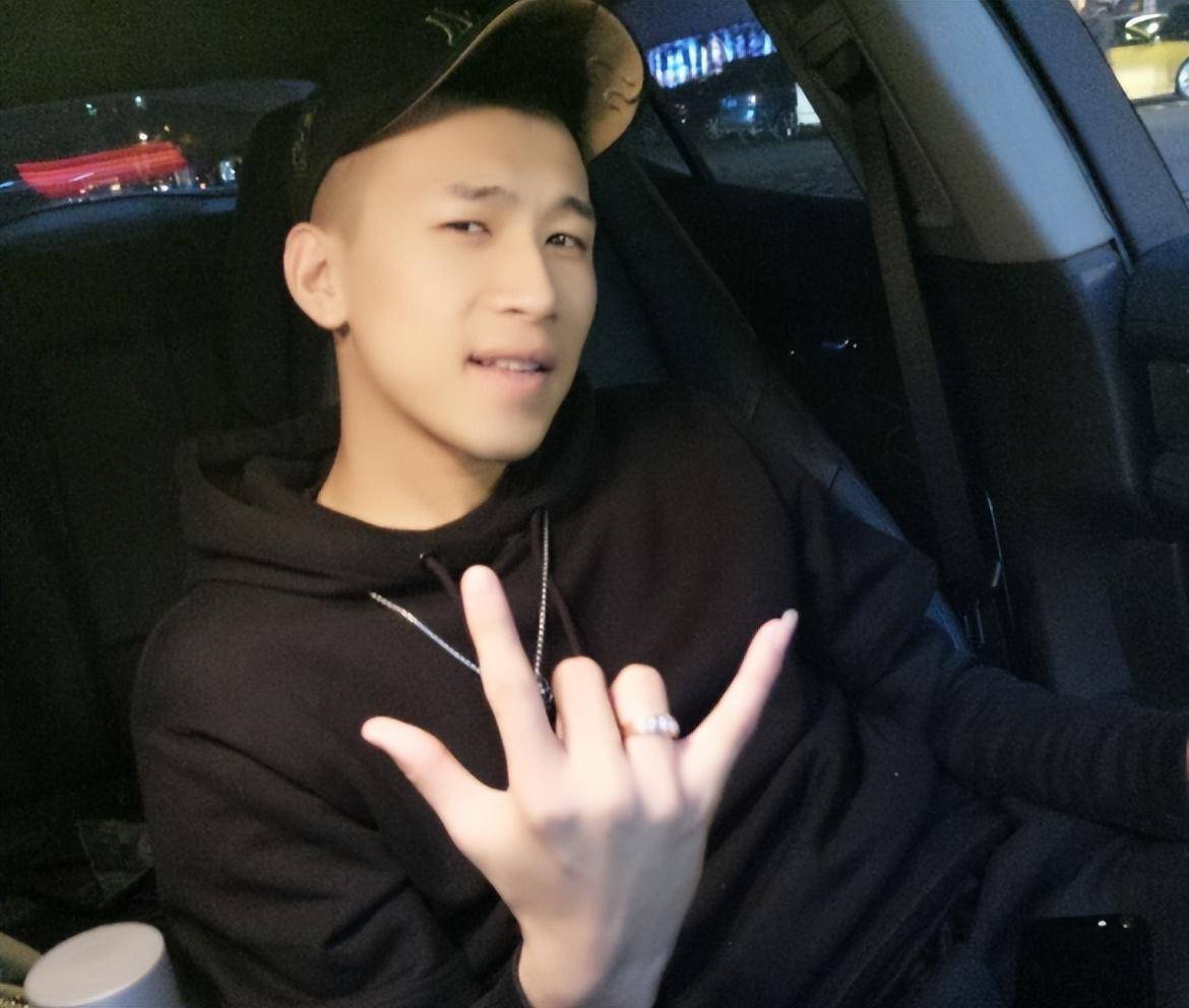 天佑生日,圈内好友却无人到场祝贺,被嘲讽人走茶凉_成为了_直播_平台