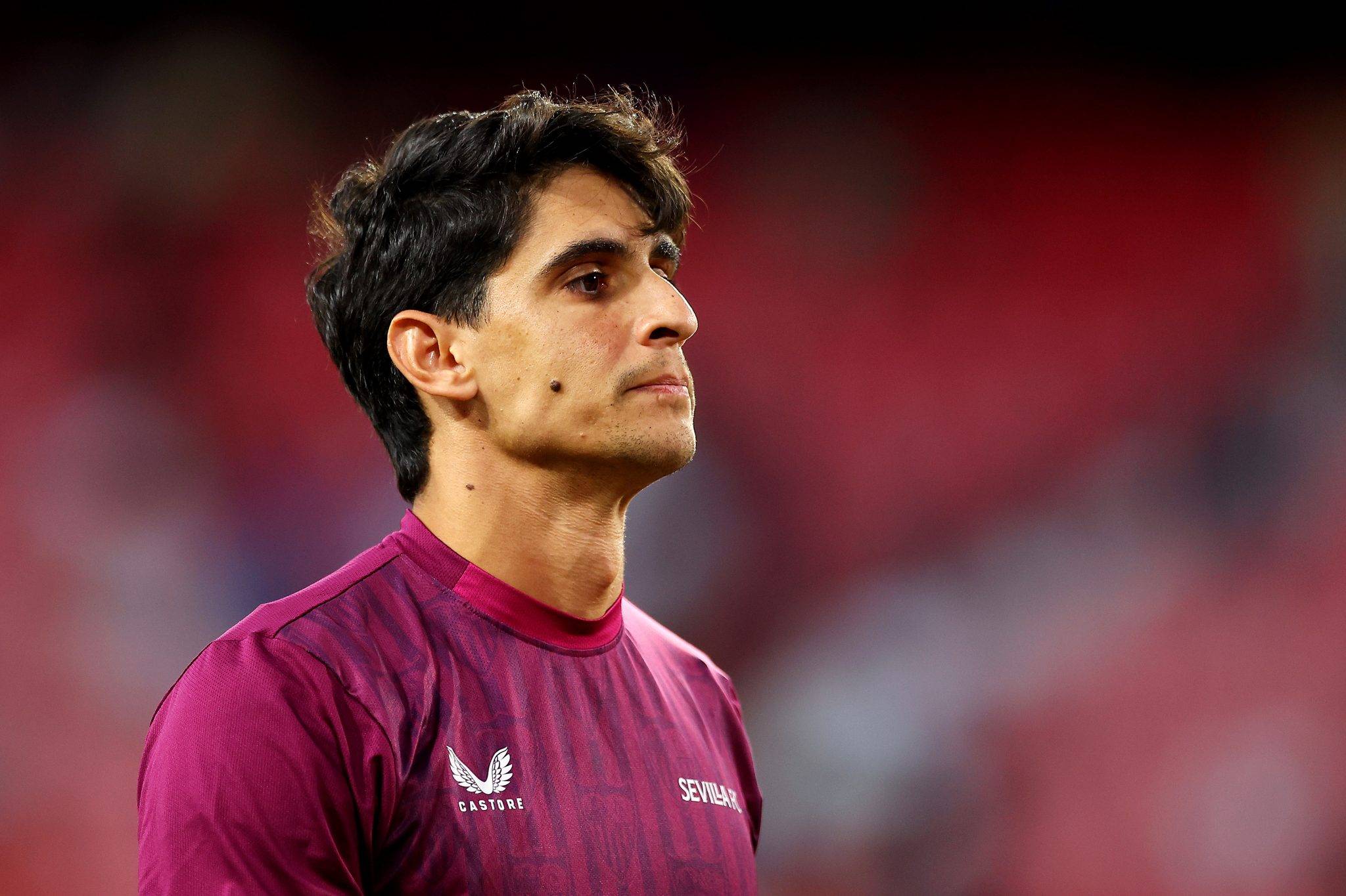 皇马签裤袜接班人注定失败,凯教练放弃拜仁来投_亚辛·布努_凯帕_库尔