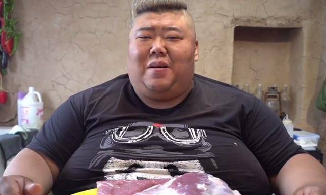 600斤胖猴仔5天未更视频,被质疑已去世,本尊发视频