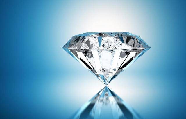 从10万降至270元，钻石谎言被河南揭穿，外媒慌了：破坏市场秩序