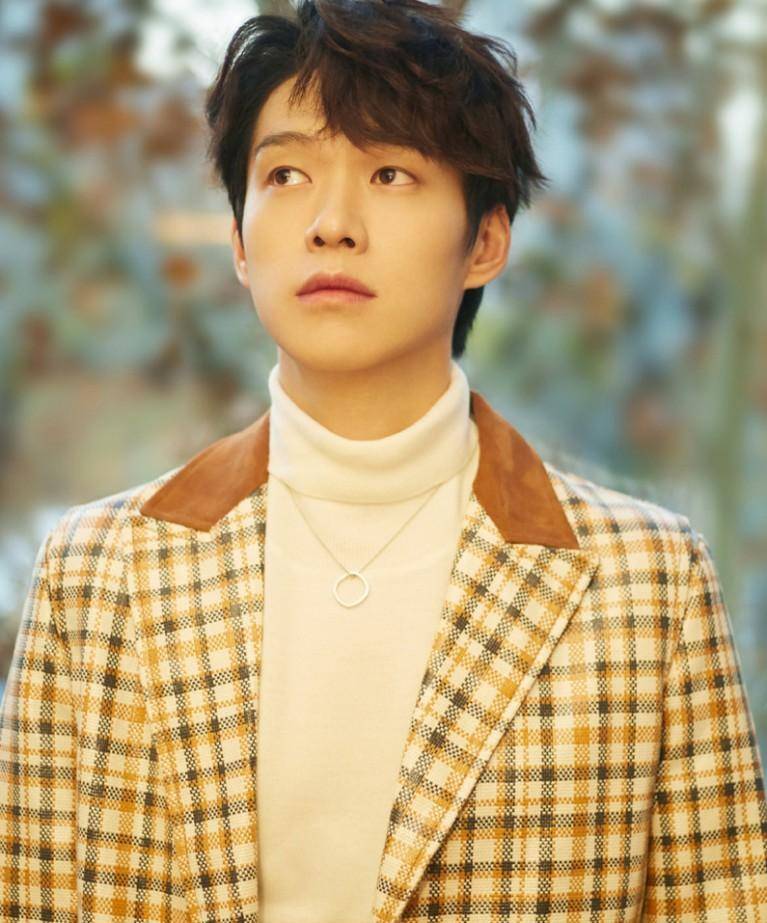 现在看到的胖叔叔,以前也都是古装男神 ,吊打现在的小鲜肉_郑国霖