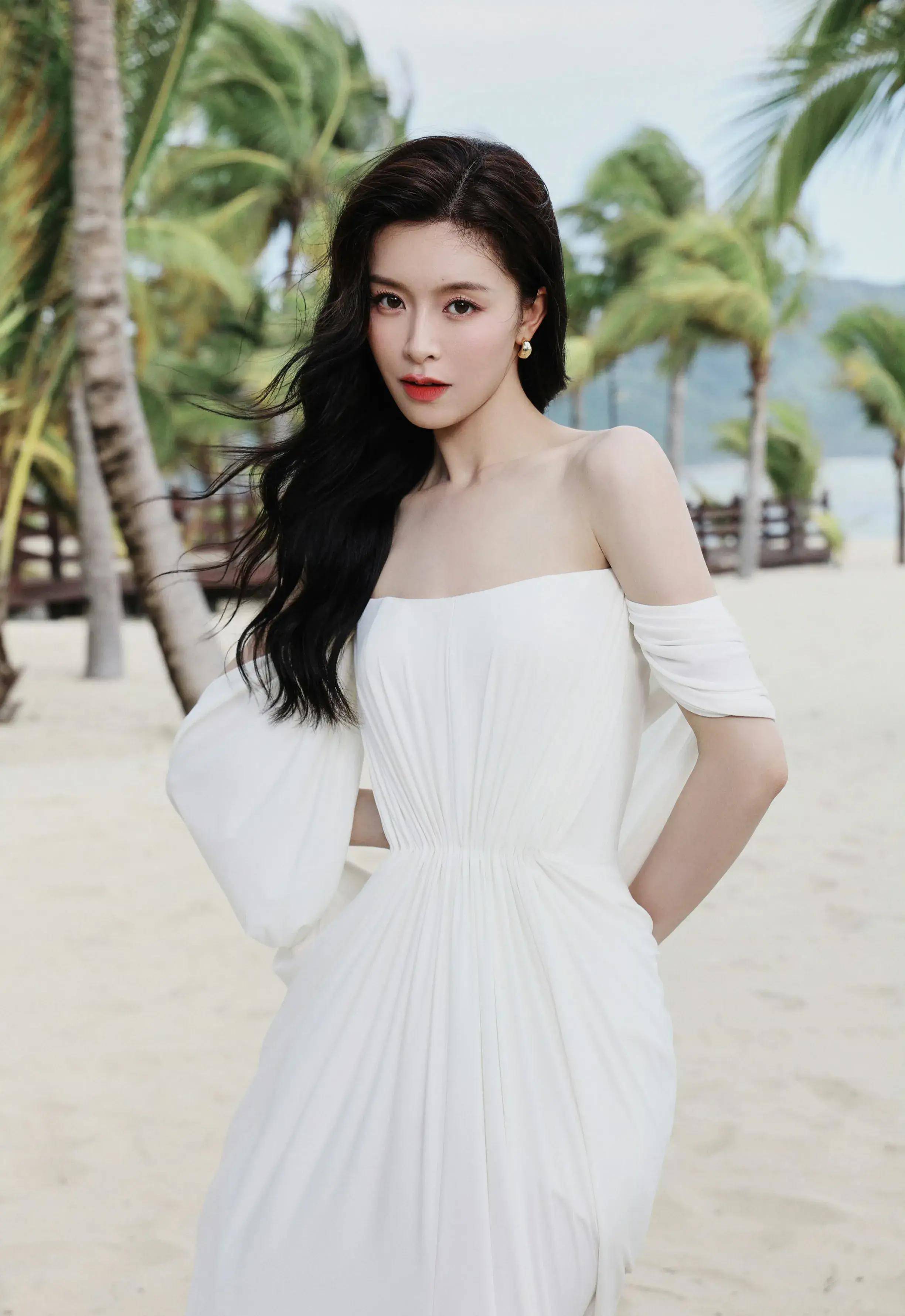 文咏珊再现消失的她经典画面!